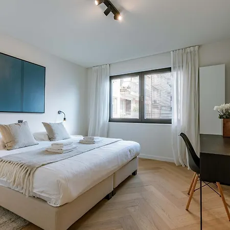 Huswell - Elegant Seaside Getaway In Daire Knokke-Heist